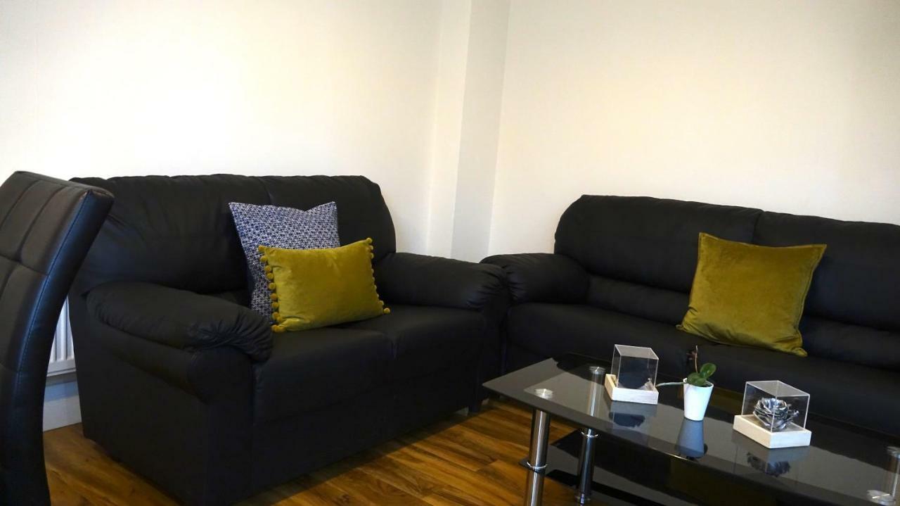 Heathrow Ensuite Rooms- Auto Check In Лондон Екстер'єр фото